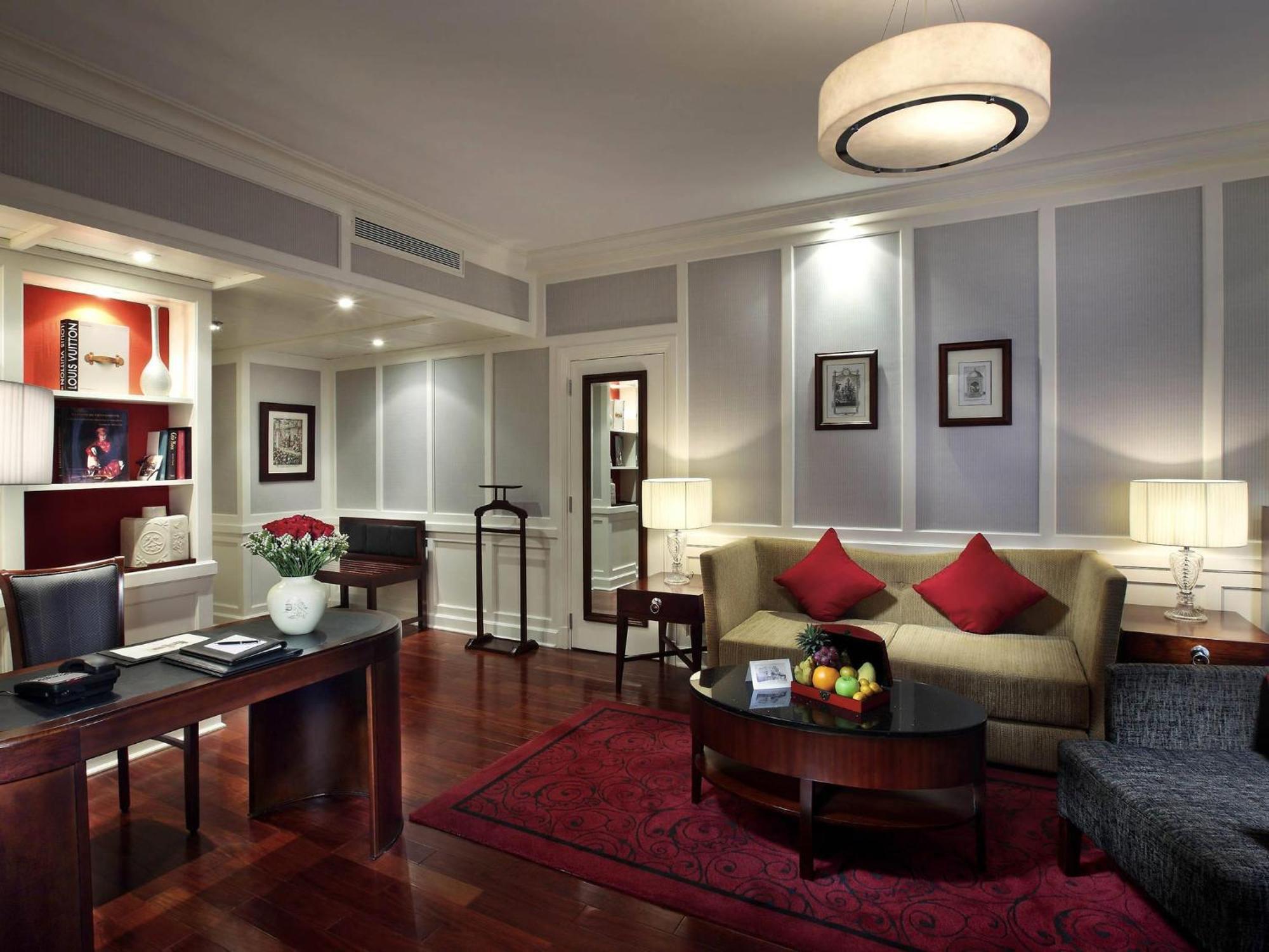 Opera Wing Prestige Suite with King Bed and Lounge Benefits,1742574749:JPEG
